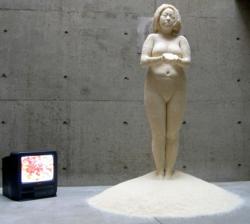 100 Pounds of Rice - sculpture by artist Saeri Kiritani